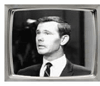 Johnny Carson replaces Jack Parr on the Tonight Show.